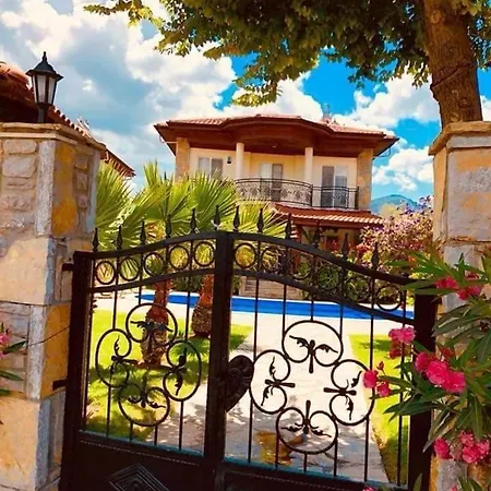 Villa Perfect 4 Bed Dalyan With Pool